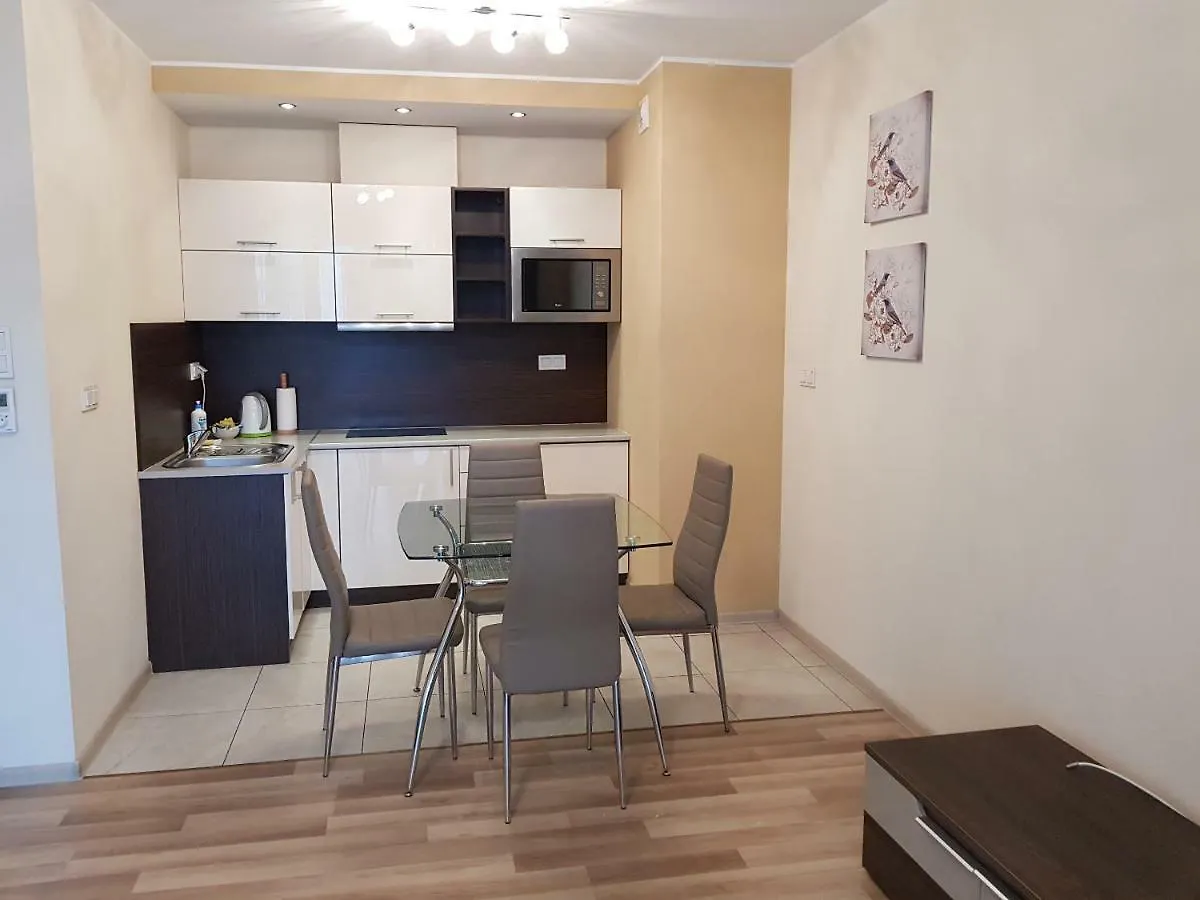 Notabene Airport Apartamento Varsóvia 0*,